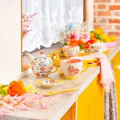 Folk Floral Tea for One